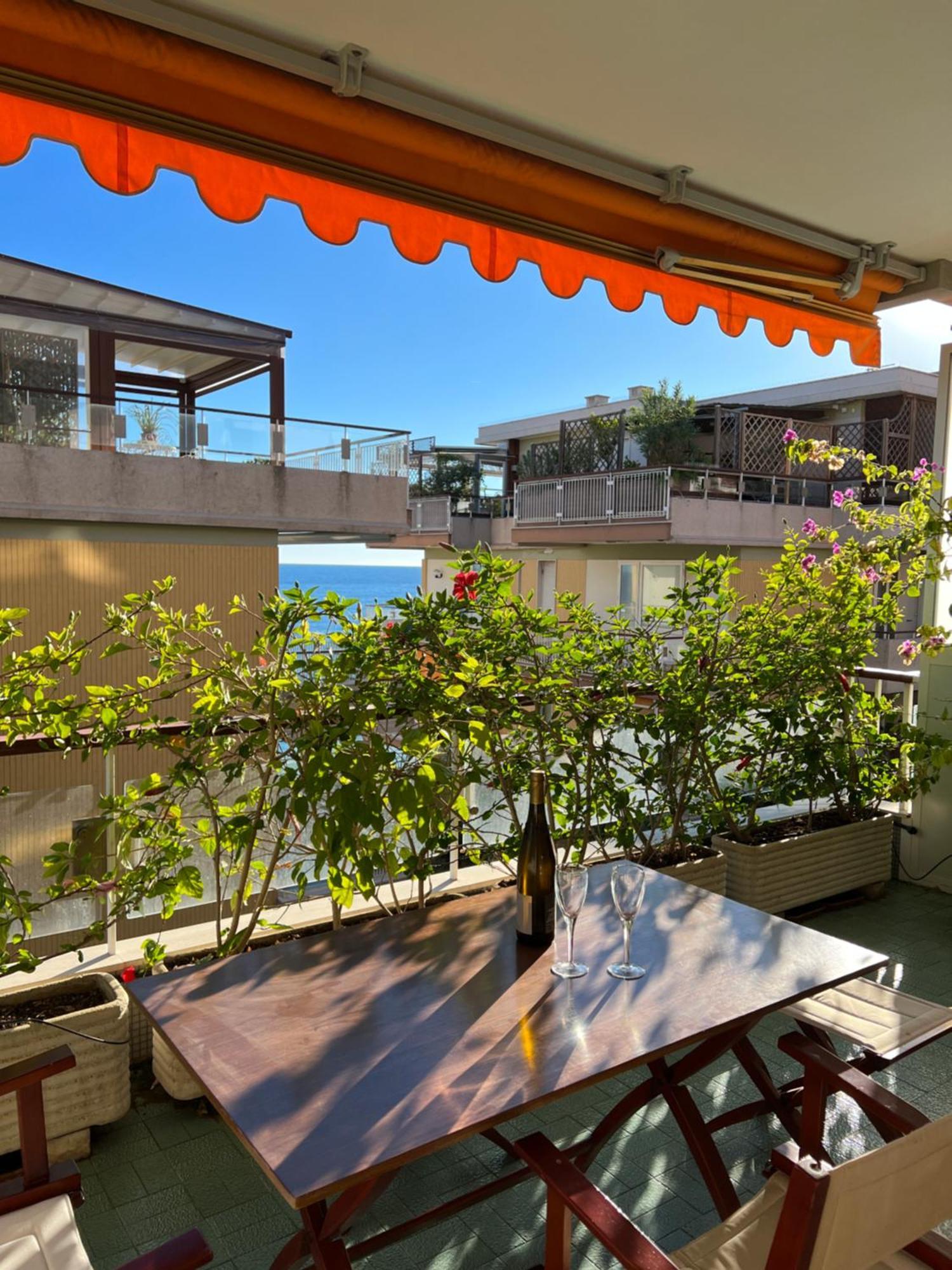 Tre Ponti Beach Apartment - Terrazzo Vista Mare 산레모 외부 사진